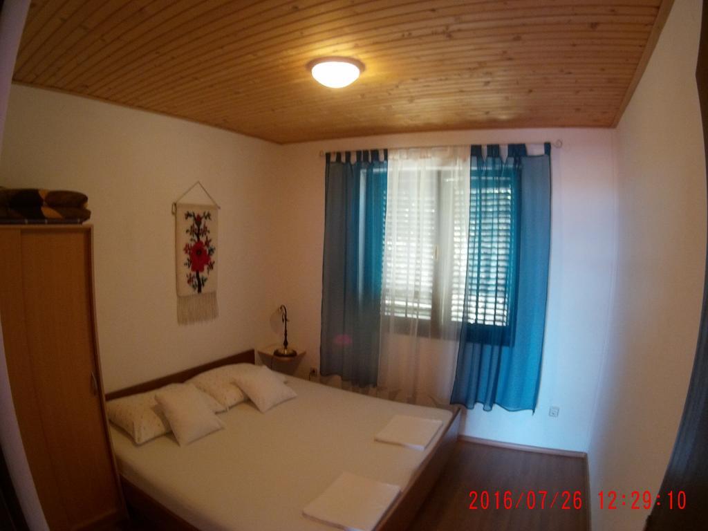 Apartman Luburic Pinezići Eksteriør bilde